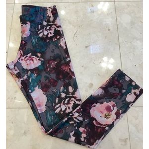 American Eagle Outfitters Pants - AE Outfitters leggings! 🌸 American Eagle Outfitters Pants - AE Outfitters leggings! 🌸